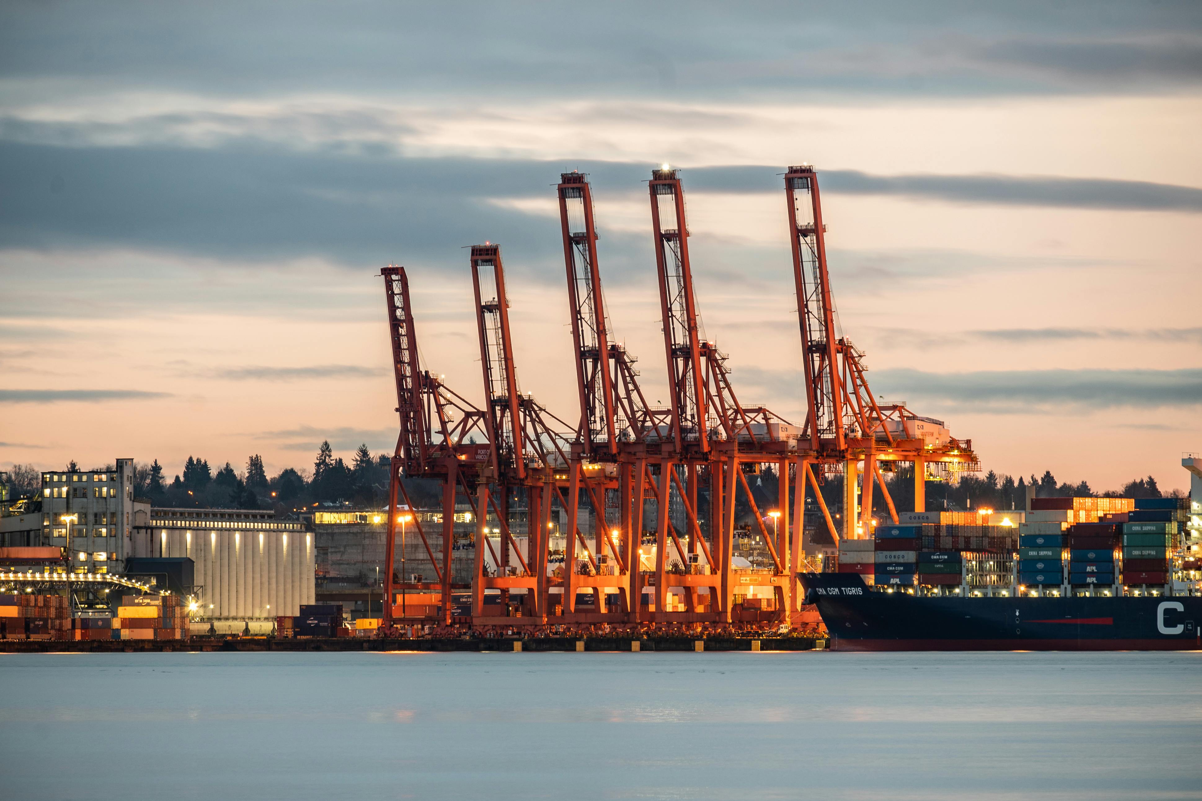 Solusi Logistik Terintegrasi